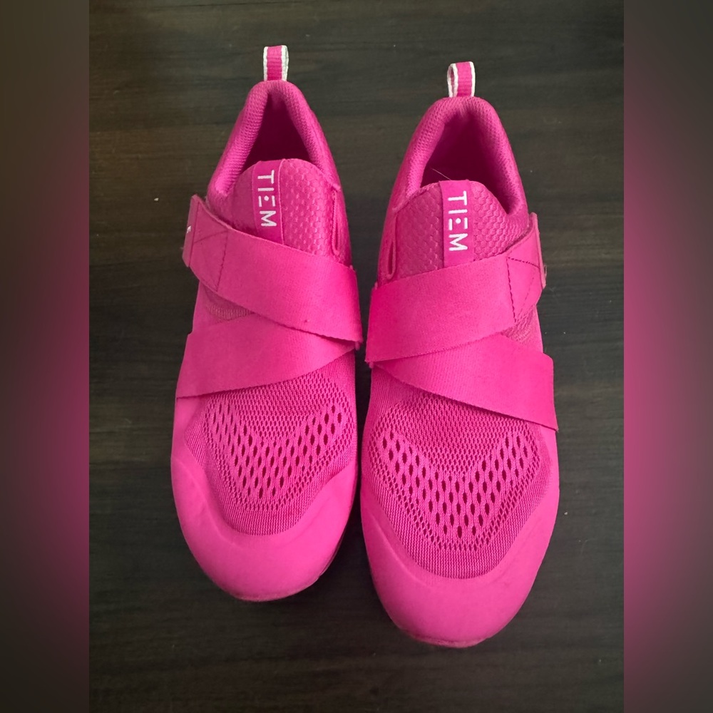 Triple Pink Tiems
